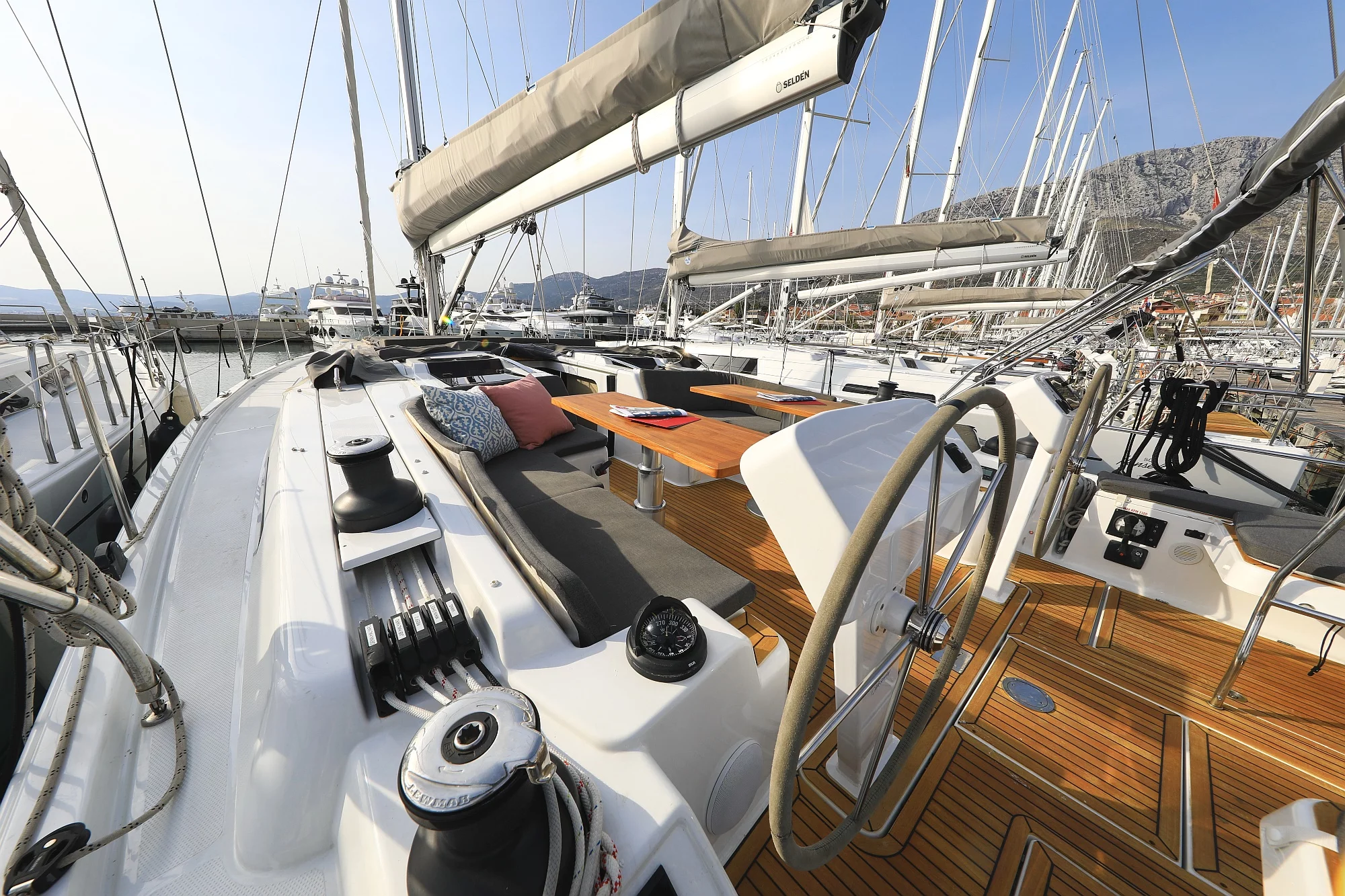 Hanse 508 - 5 + 1 cab. (Licence to Chill)  - 6