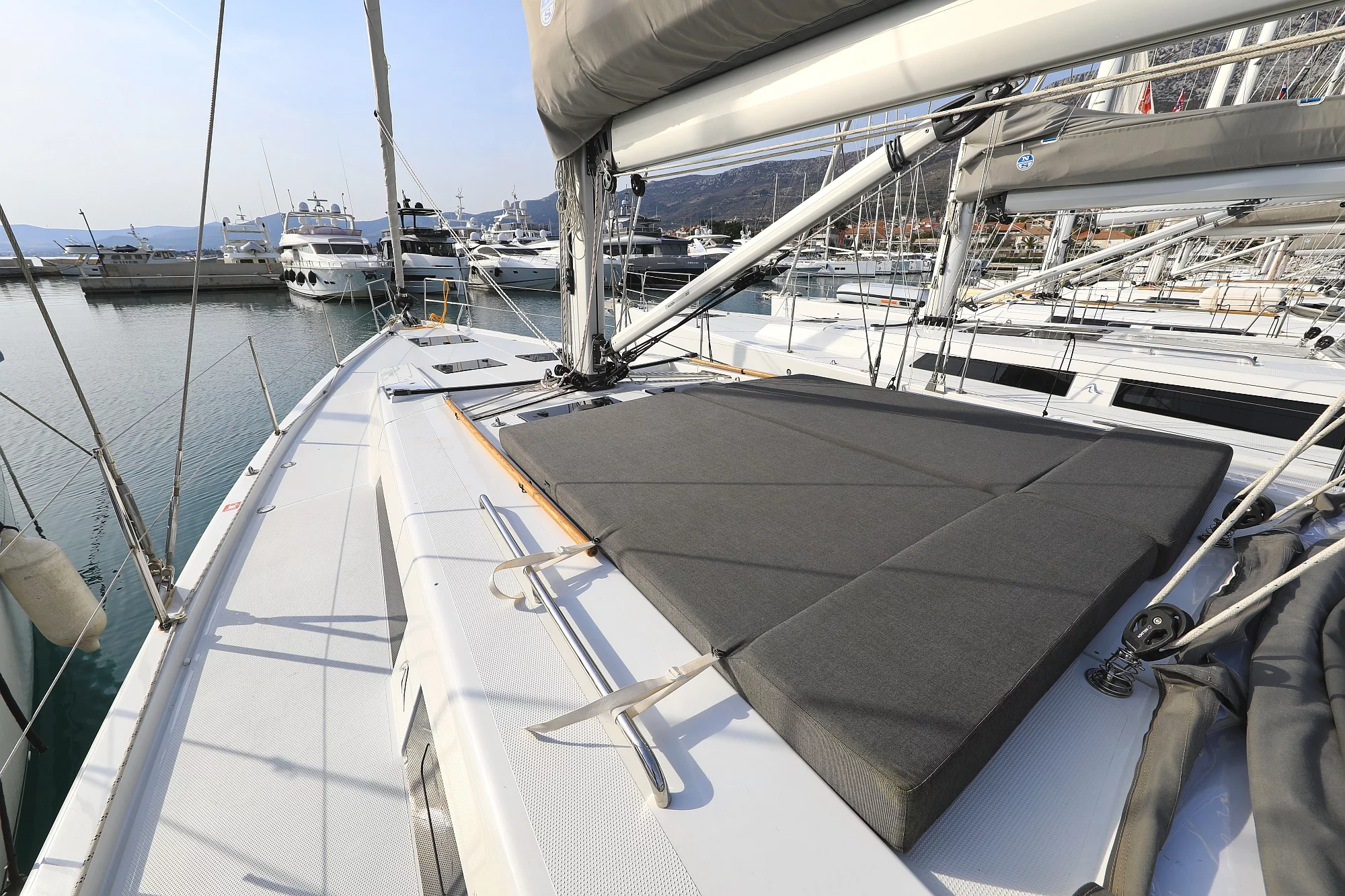 Hanse 508 - 5 + 1 cab. (Licence to Chill)  - 7