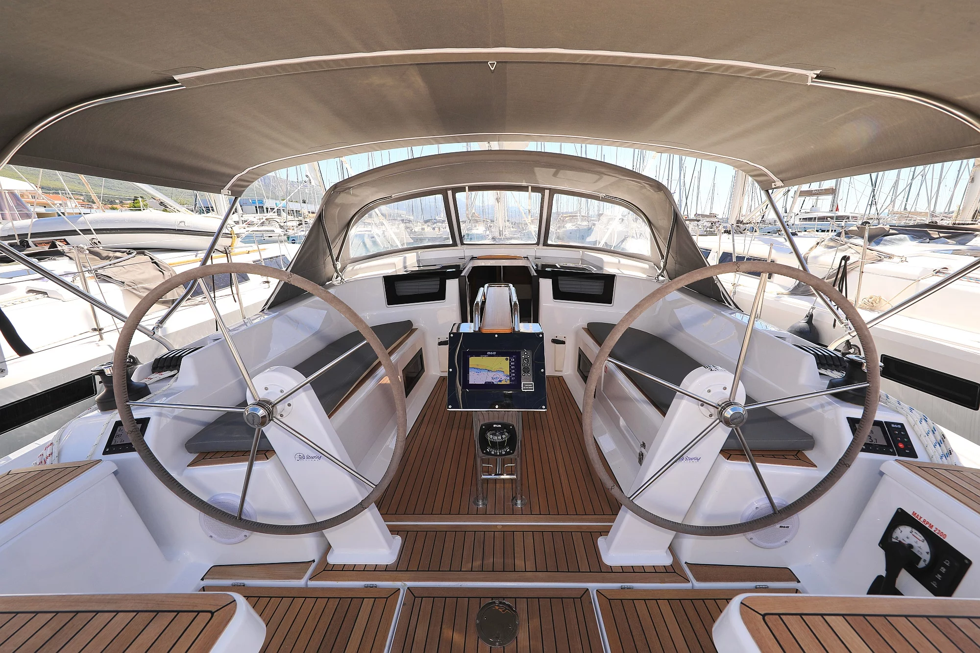 Hanse 388 (Sweet Summer)  - 2