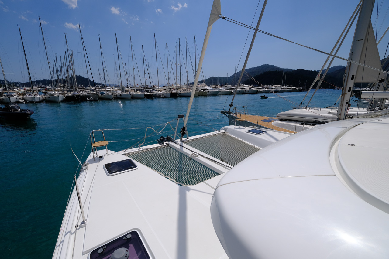 Photo #7 - Lagoon 42 - 4 cab. (Soffio) in Gocek - 31938
