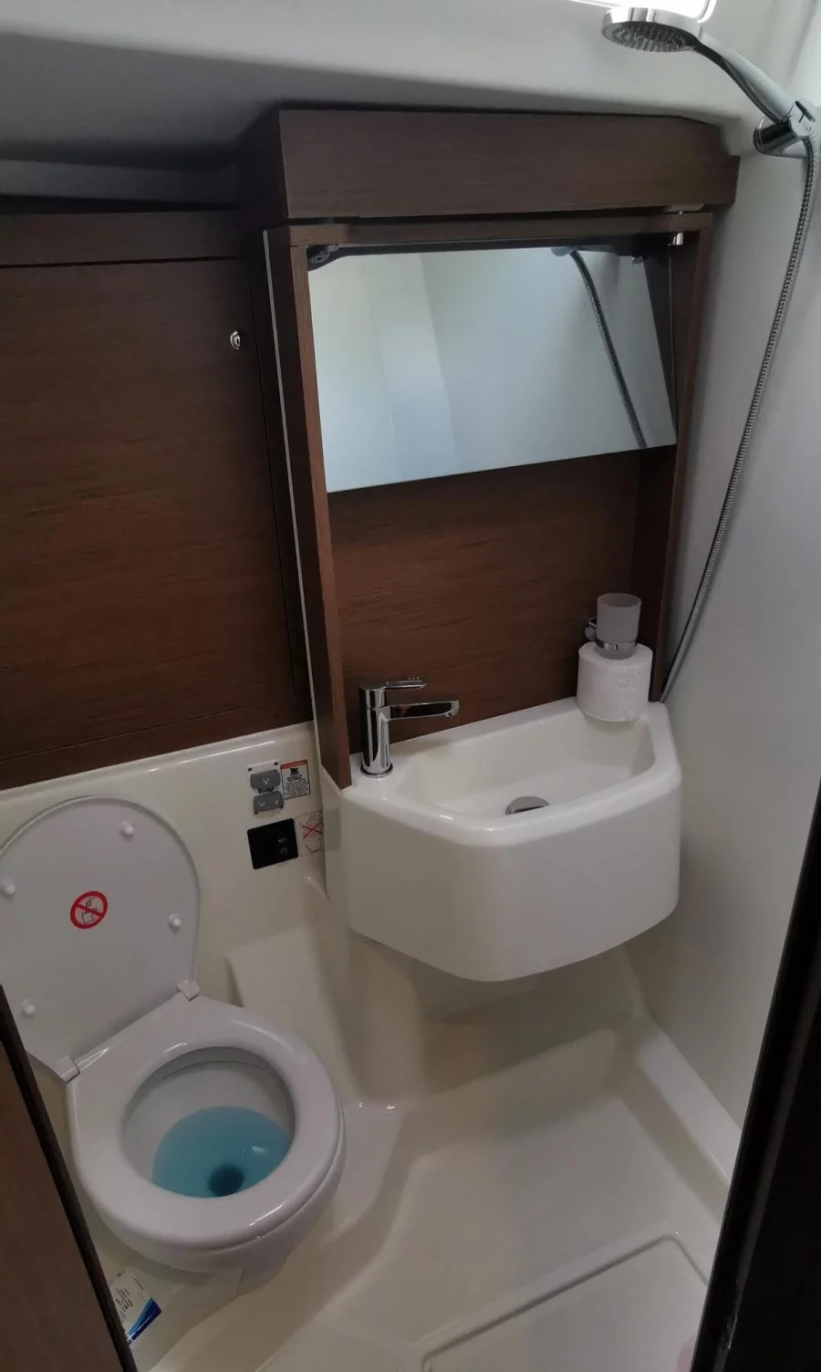 Oceanis 51.1 - 5 + 1 cab. (Lupo di Mare)  - 19
