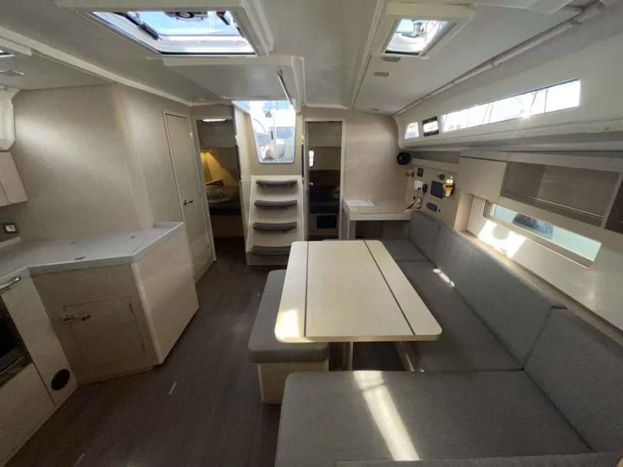 Oceanis 40.1 (Star of the Seas)  - 9