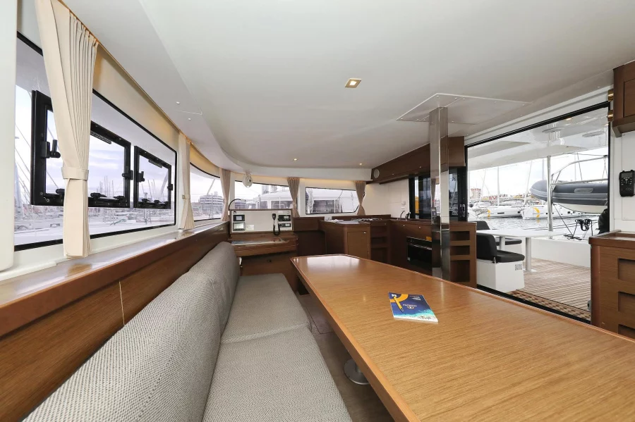 Lagoon 42 - 4 + 2 cab. (Ice Cat)  - 34
