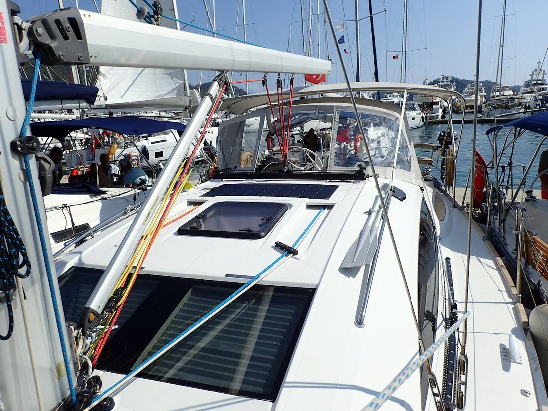 Elan 444 Impression (Moon Shadow)  - 17