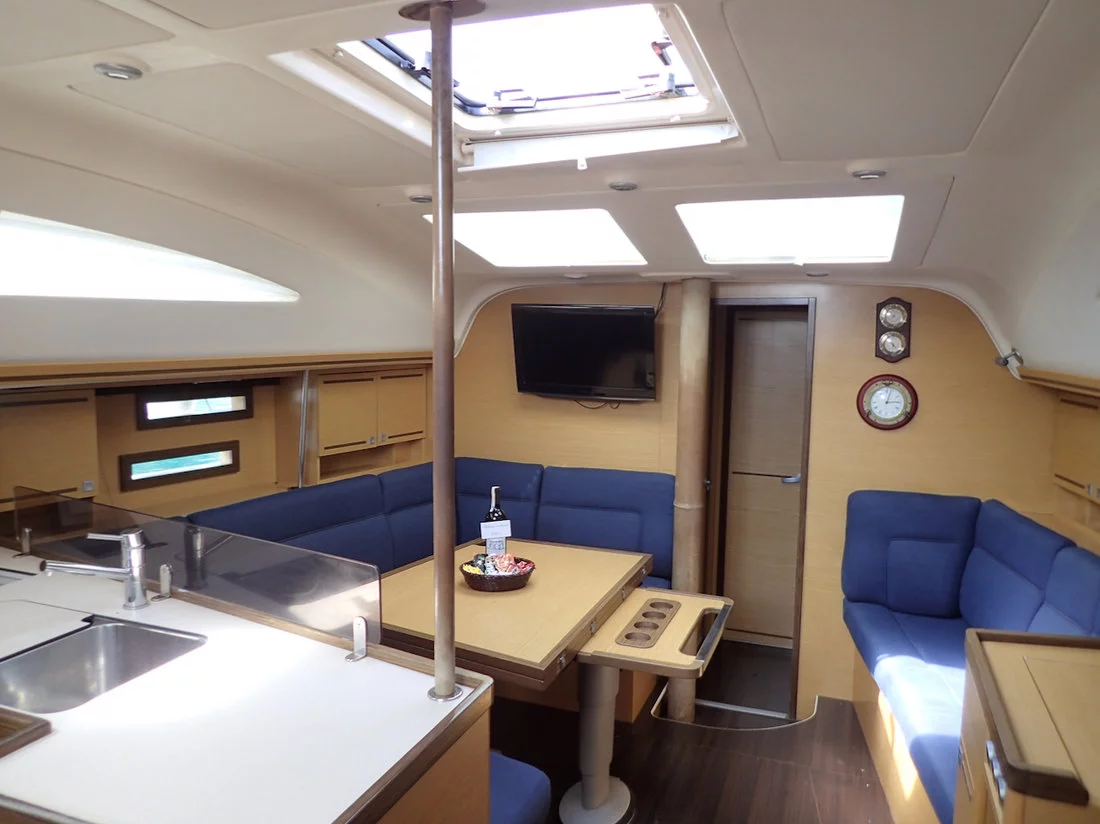 Elan 444 Impression (Moon Shadow)  - 21