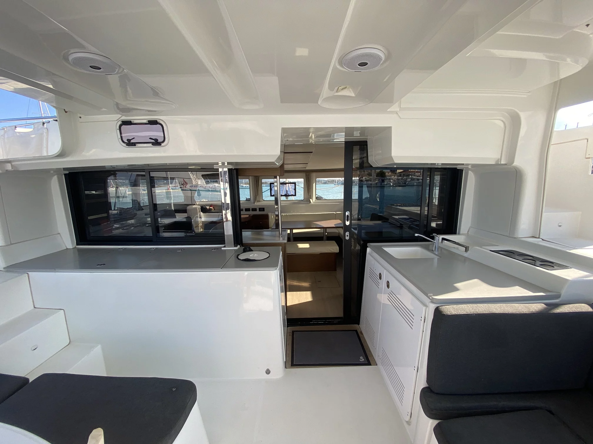 Lagoon 46 - 4 + 2 cab. (HELM)  - 5