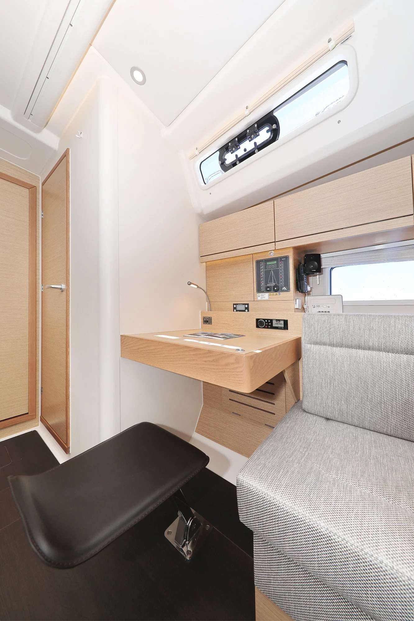 Hanse 458 - 3 cab. (One Life)  - 13