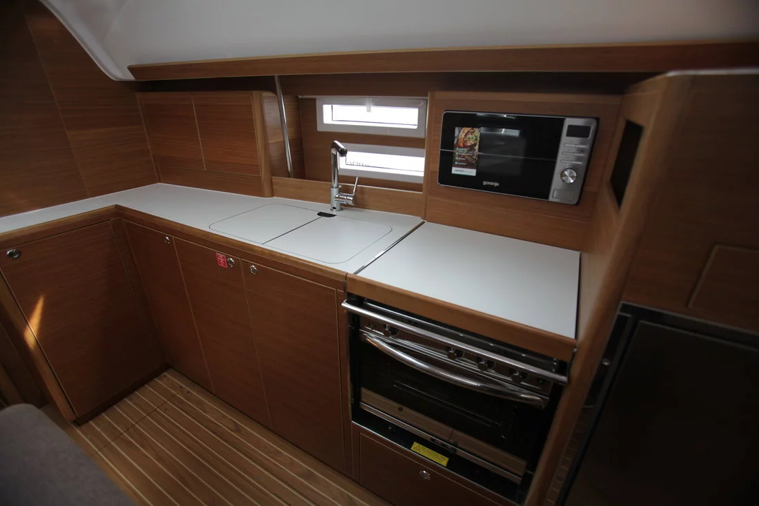 Elan Impression 45.1 (Tatiana)  - 16