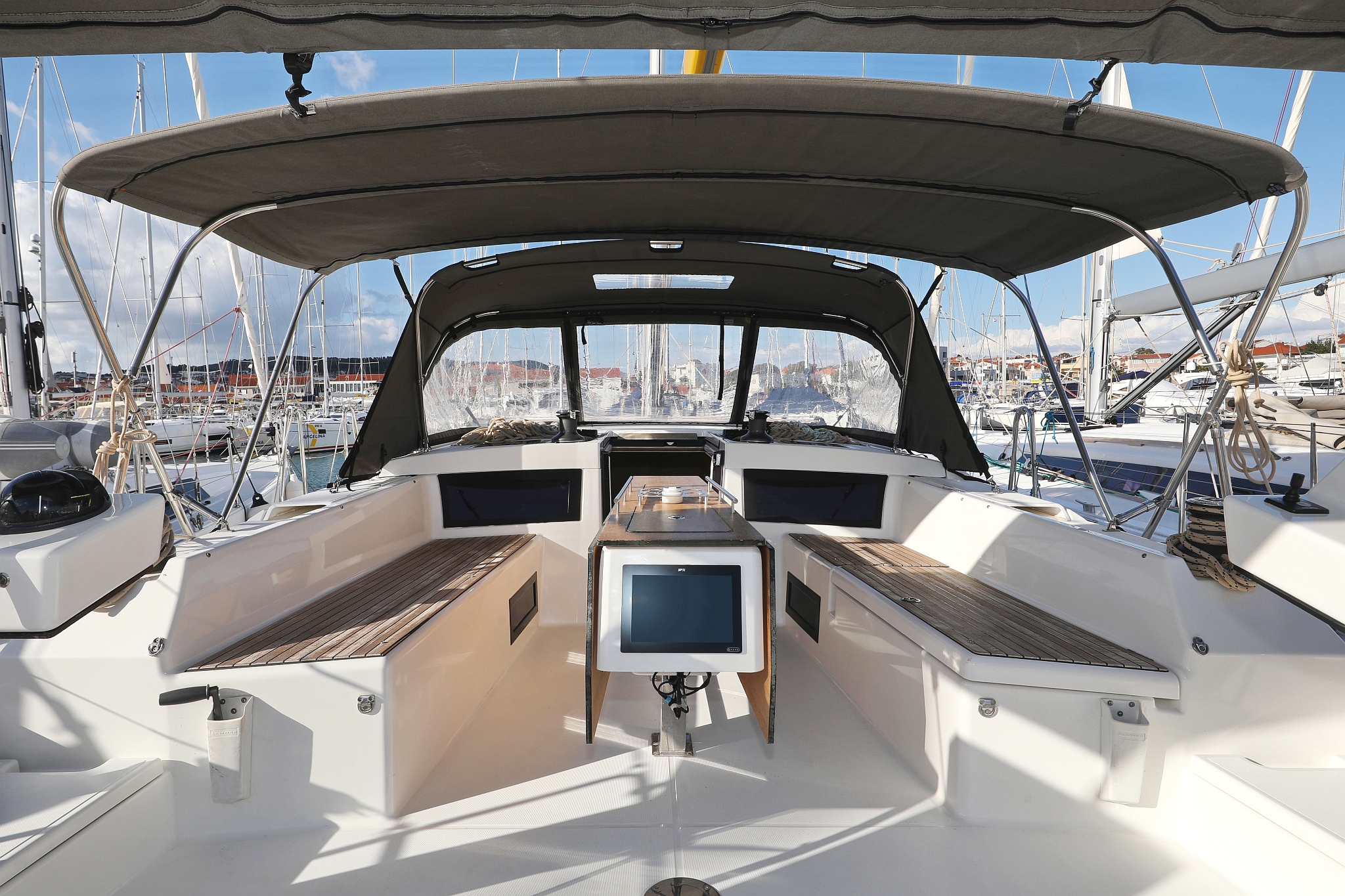 Photo #5 - Dufour 470 - 5 cab. (Anthea) in Trogir - 32103
