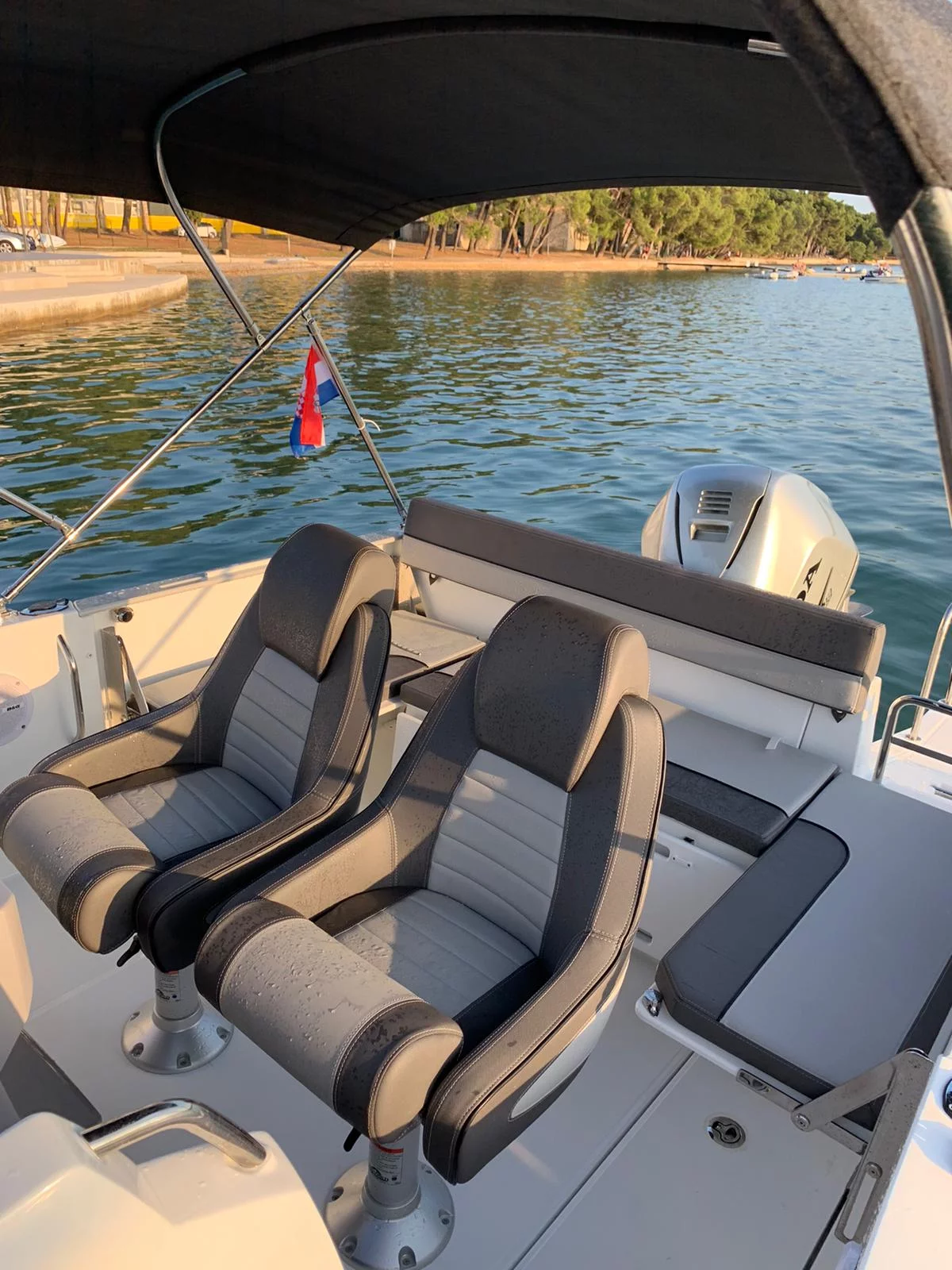 Cap Camarat 6.5 CC (Jeanneau Cap Camarat 6.5 CC)  - 11