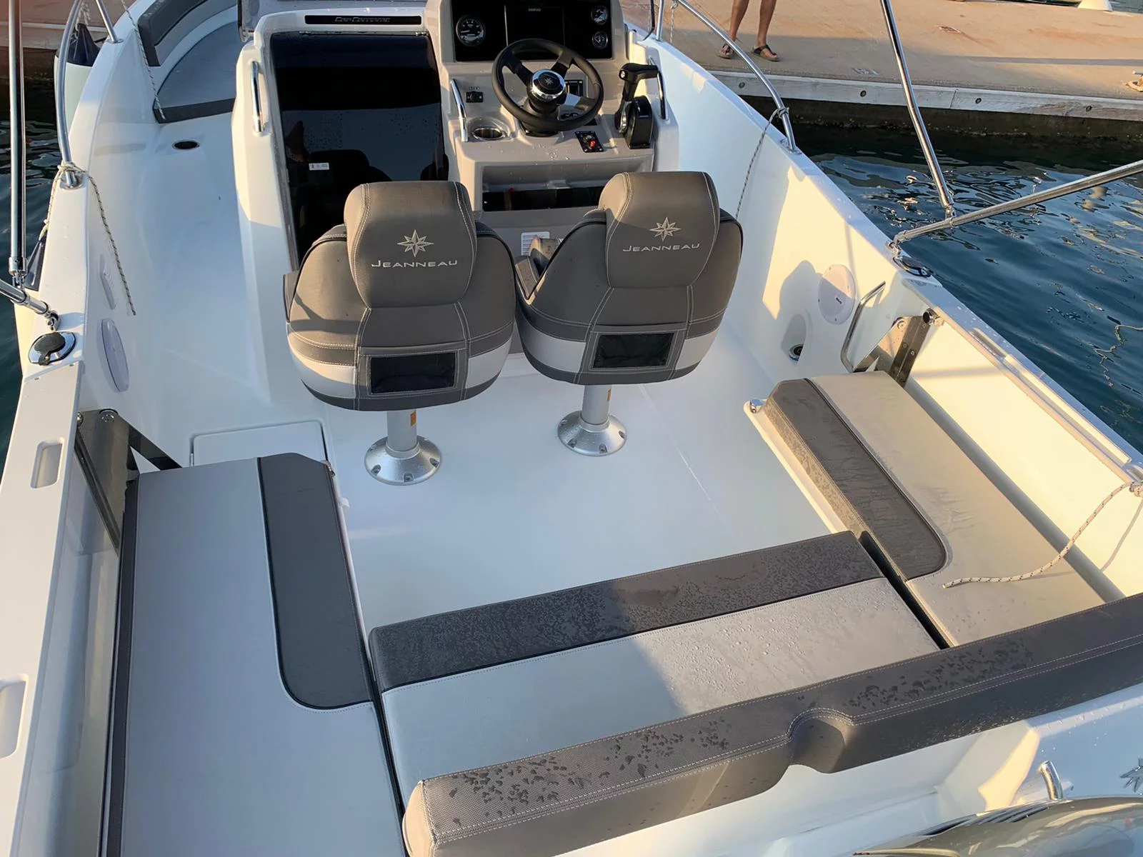 Cap Camarat 6.5 CC (Jeanneau Cap Camarat 6.5 CC)  - 12