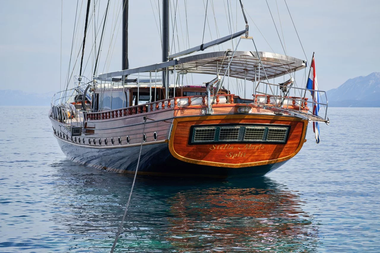 Stella Maris (Stella Maris)  - 1