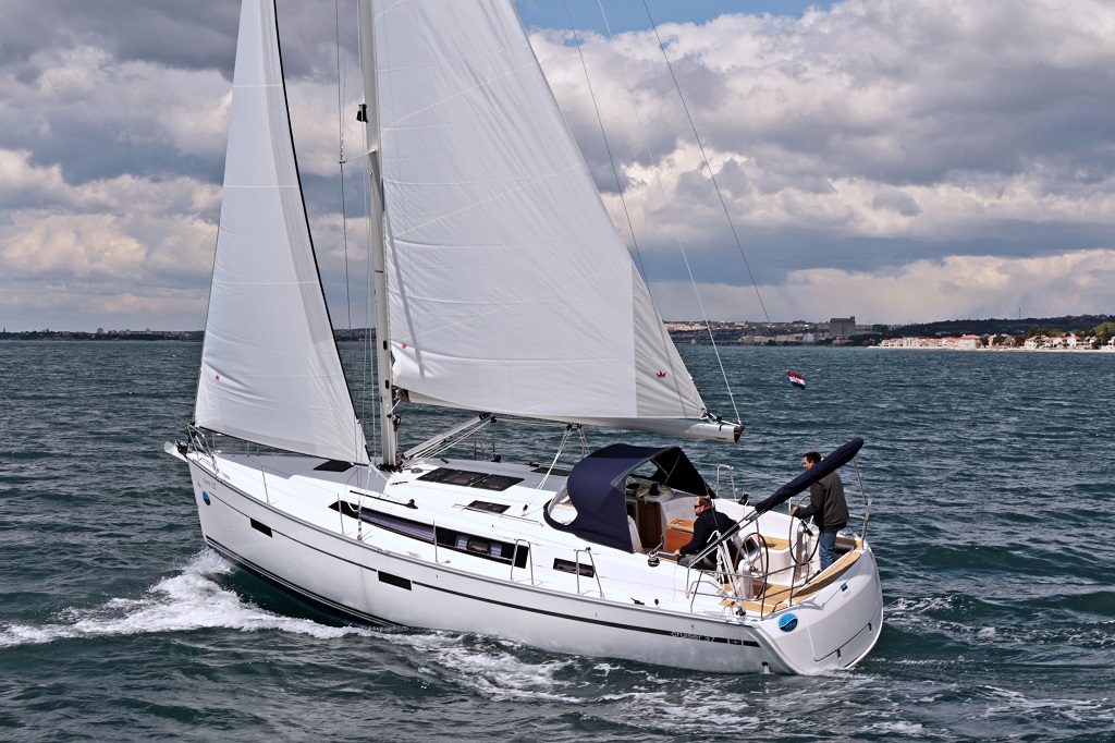 Photo #1 - Bavaria Cruiser 37 - 3 cab. (Andrea) in Sukosan - 32216