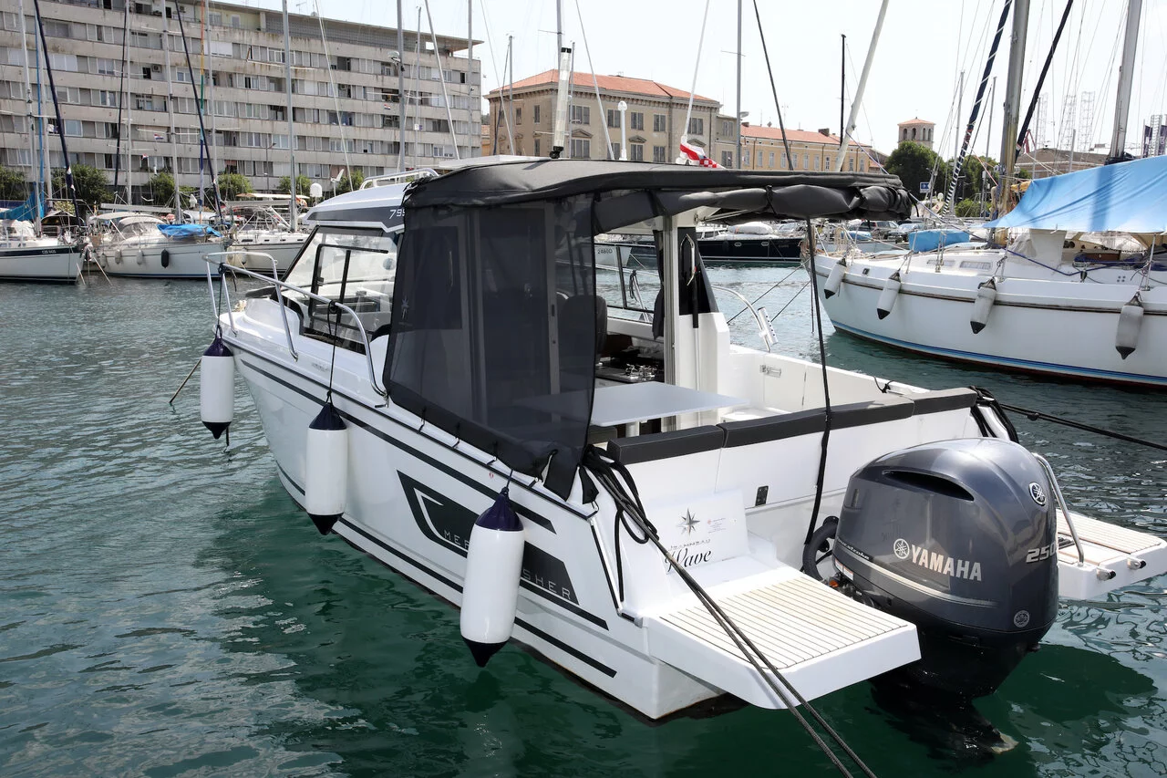 Merry Fisher 795 (Wave)  - 2