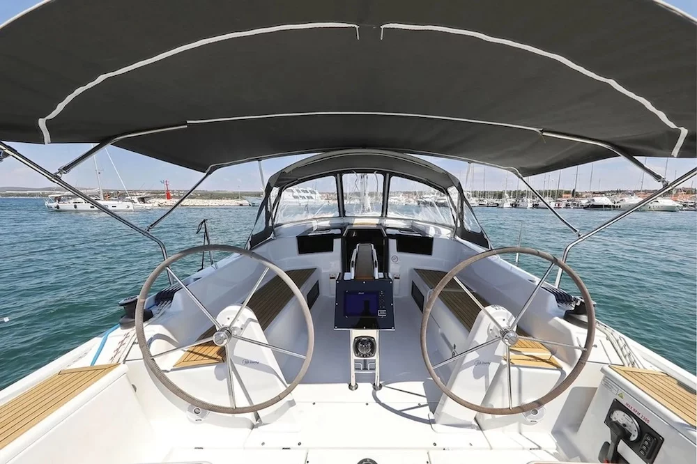 Hanse 388 (Chablis)  - 2