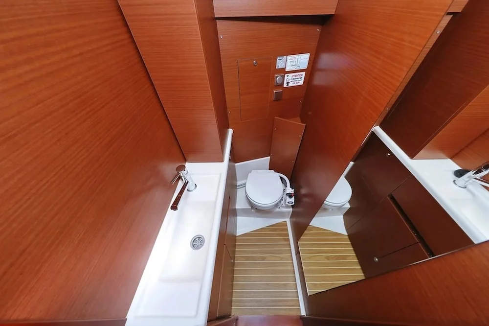 Hanse 388 (Chablis)  - 11