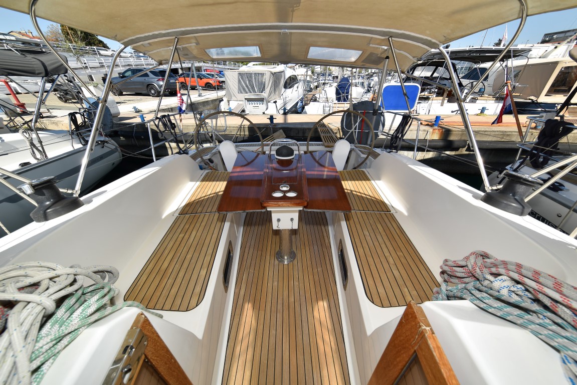 Photo #11 - Bavaria Cruiser 41 - 3 cab. (Chill Bill) in Zadar - 32274