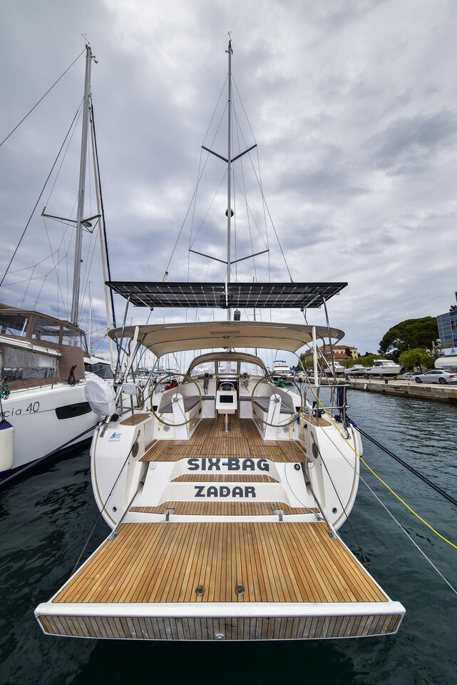 Photo #1 - Bavaria Cruiser 46 - 4 cab. (Six Bag) en Zadar - 32275