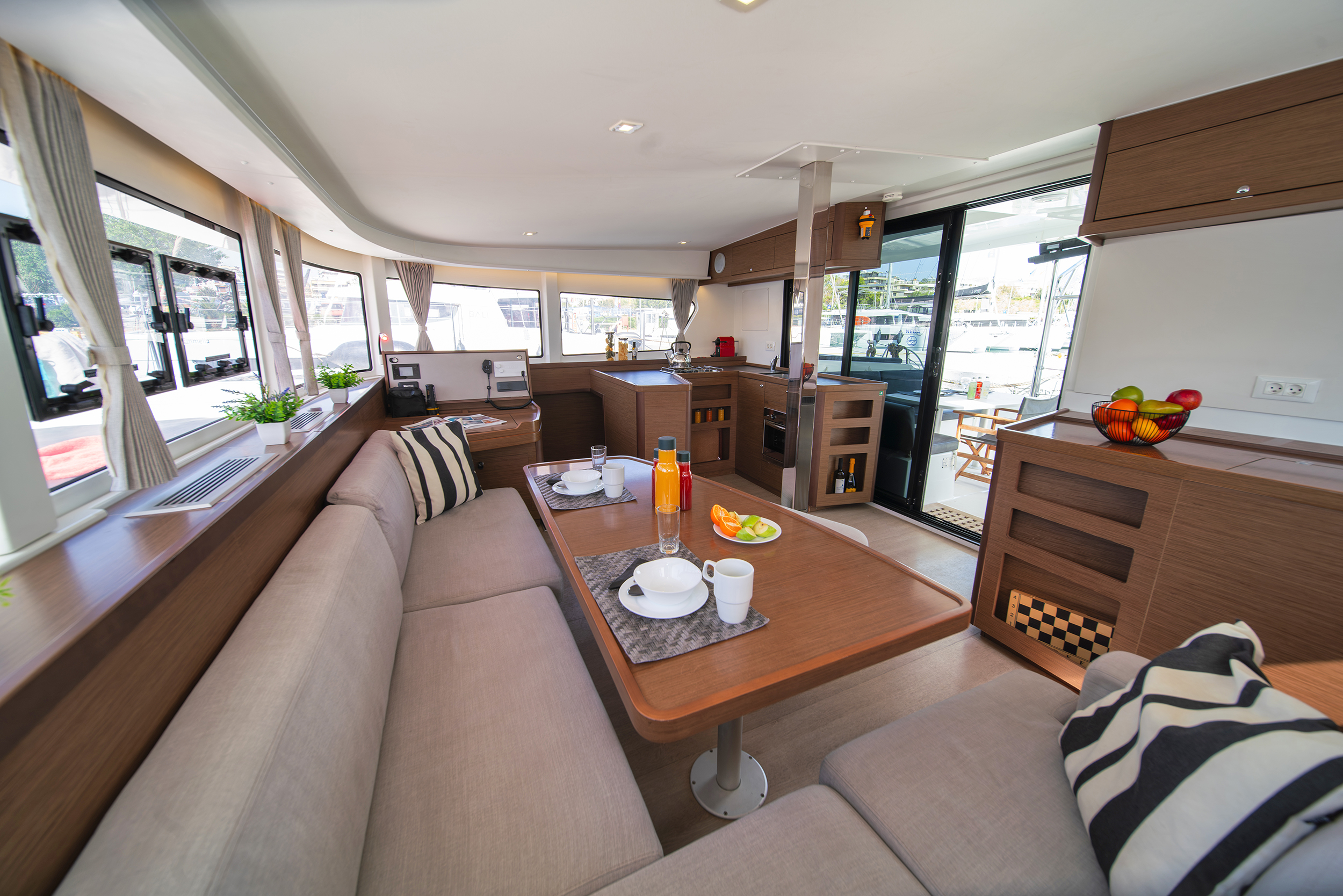 Lagoon 42 - 4 + 2 cab. — photo 15