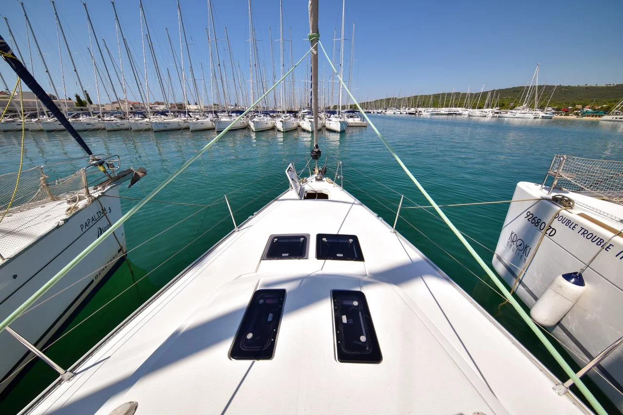 Bavaria Cruiser 51 (Yolo)  - 8