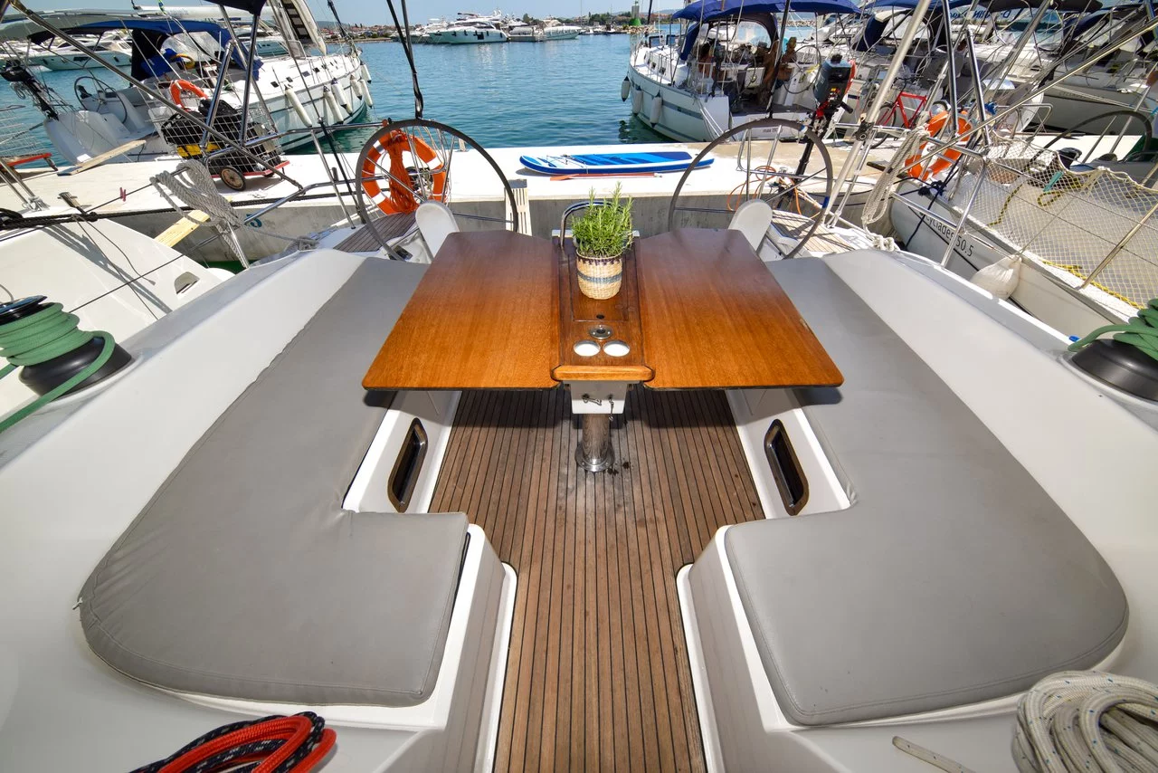 Bavaria Cruiser 51 (Yolo)  - 15