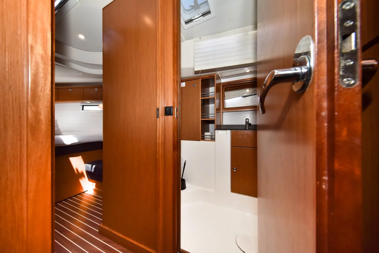 Bavaria Cruiser 51 (Yolo)  - 34