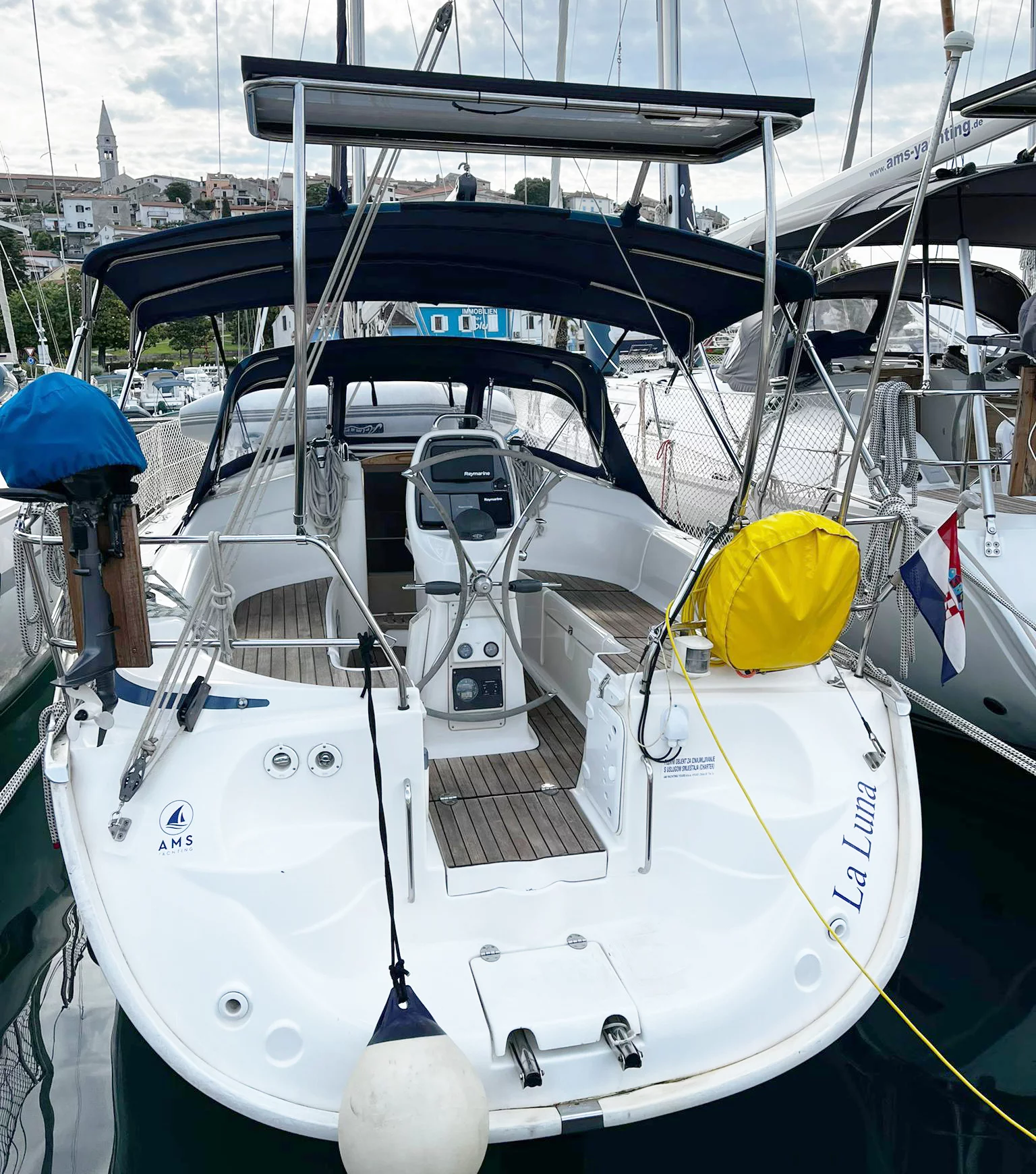Bavaria 30 Cruiser (La Luna)  - 0