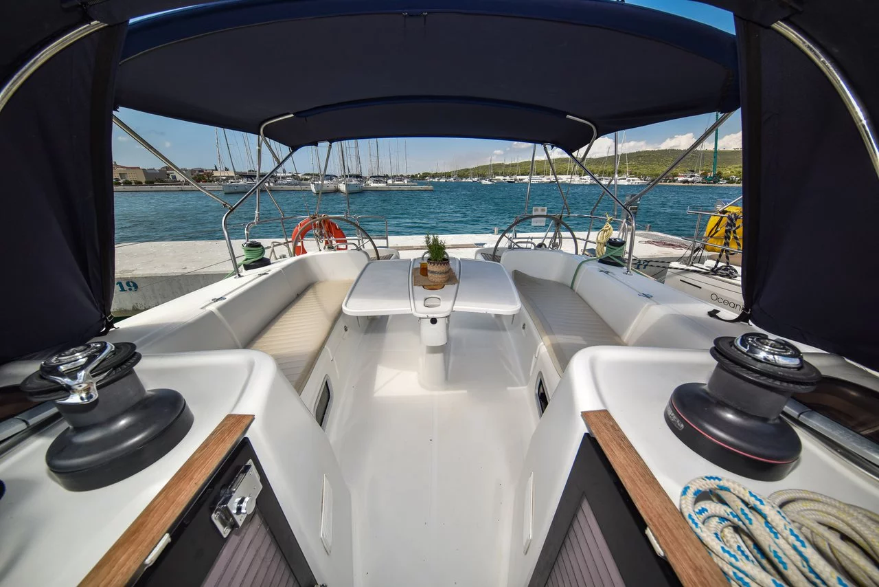 Cyclades 50.5 - 5 + 1 cab. (Principessa)  - 6