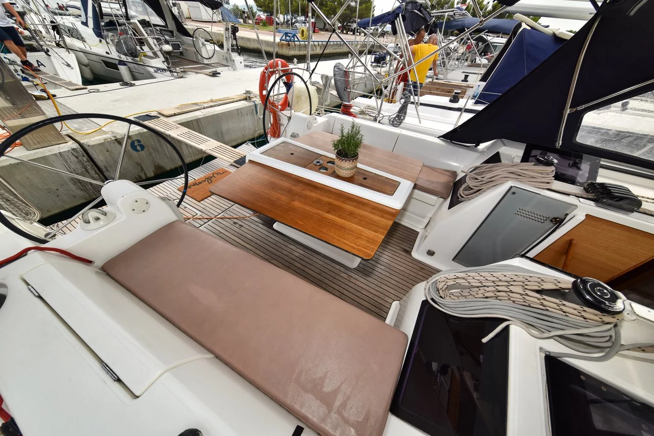 Dufour 410 GL (Stella)  - 15