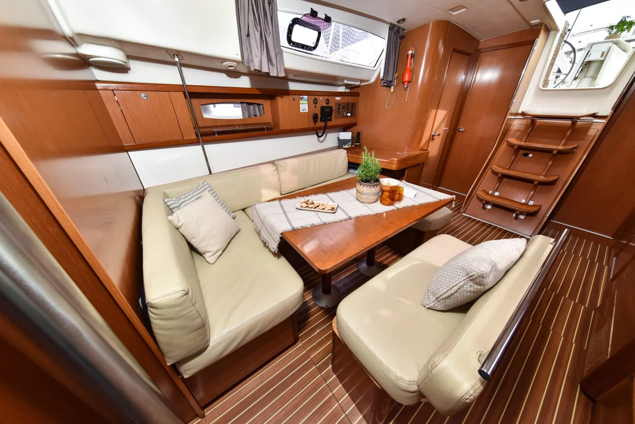 Oceanis 43 (Playmaker)  - 17