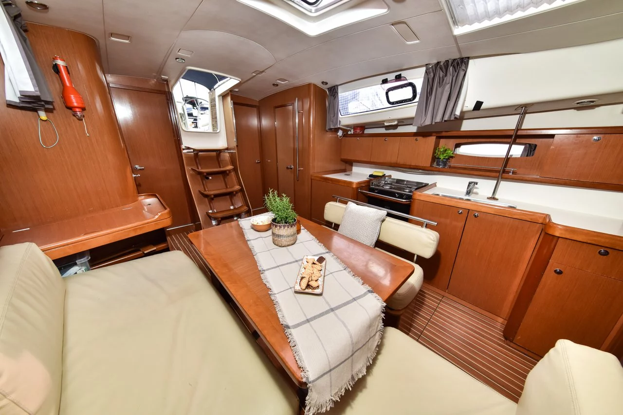 Oceanis 43 (Playmaker)  - 21