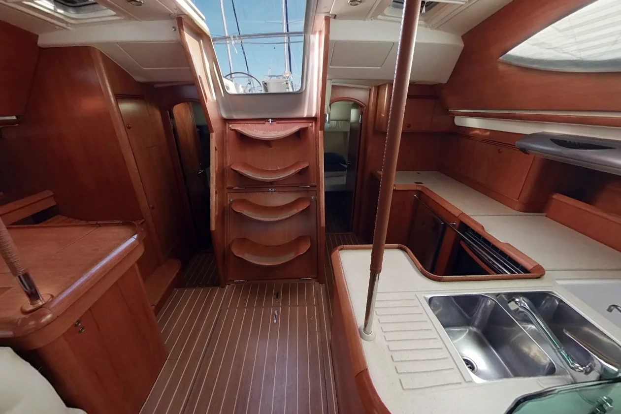Sun Odyssey 54 DS (Macchiato)  - 2