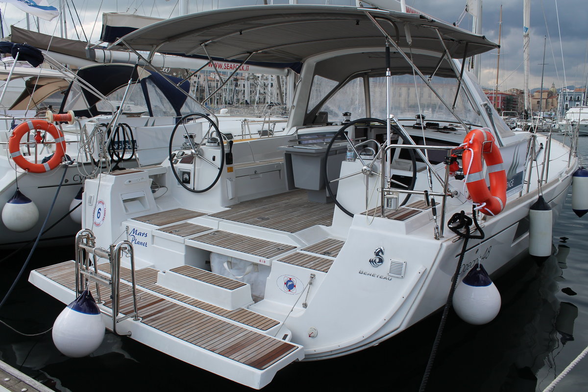 Photo #4 - Oceanis 48 - 5 cab. (Mars Planet) in Portorosa - 32409