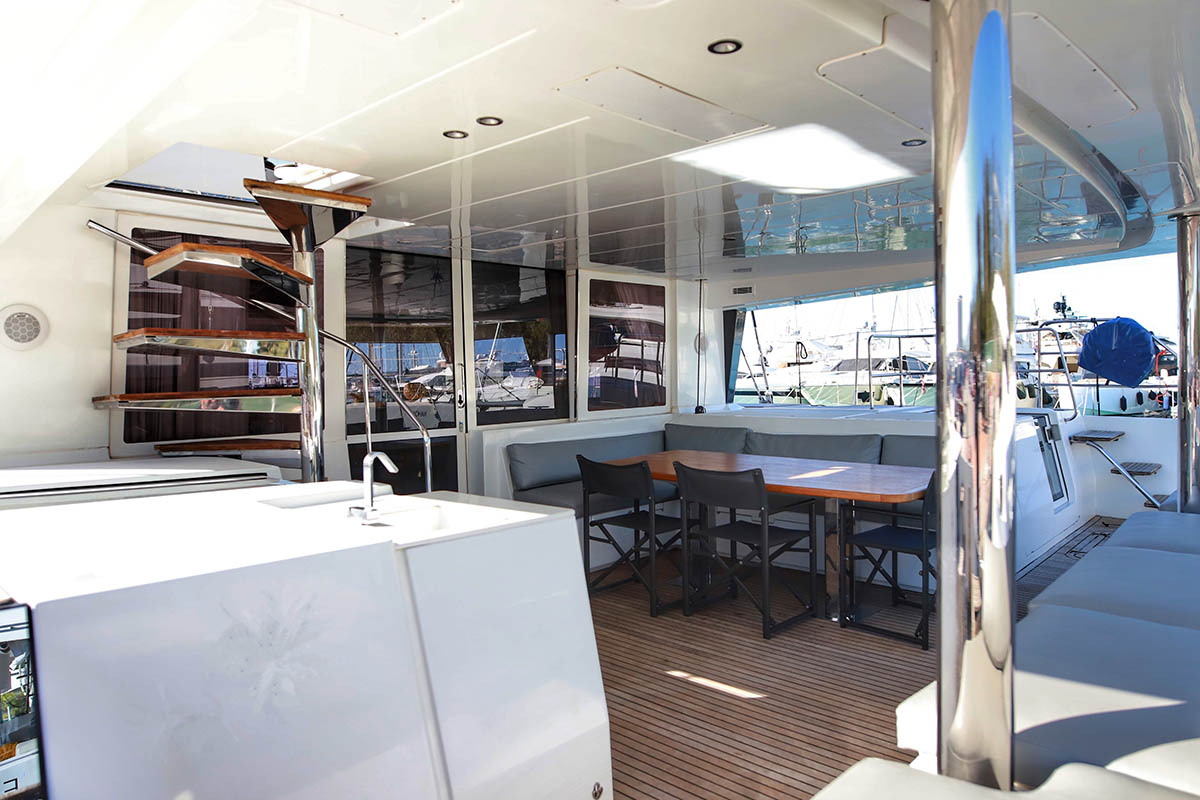 Photo #12 - Lagoon 560 S2 - 5 + 1 cab. (Starlight (Crewed)) en Elliniko - 32437