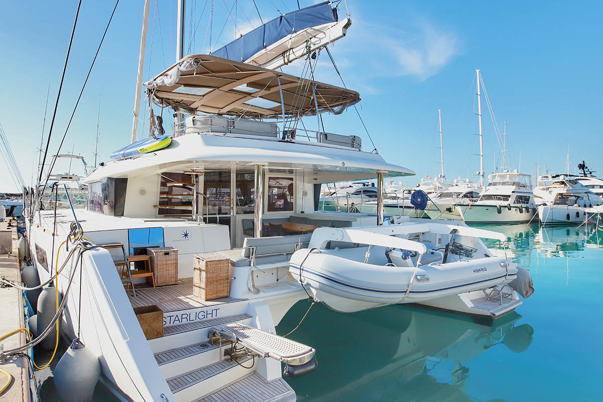 Photo #13 - Lagoon 560 S2 - 5 + 1 cab. (Starlight (Crewed)) en Elliniko - 32437
