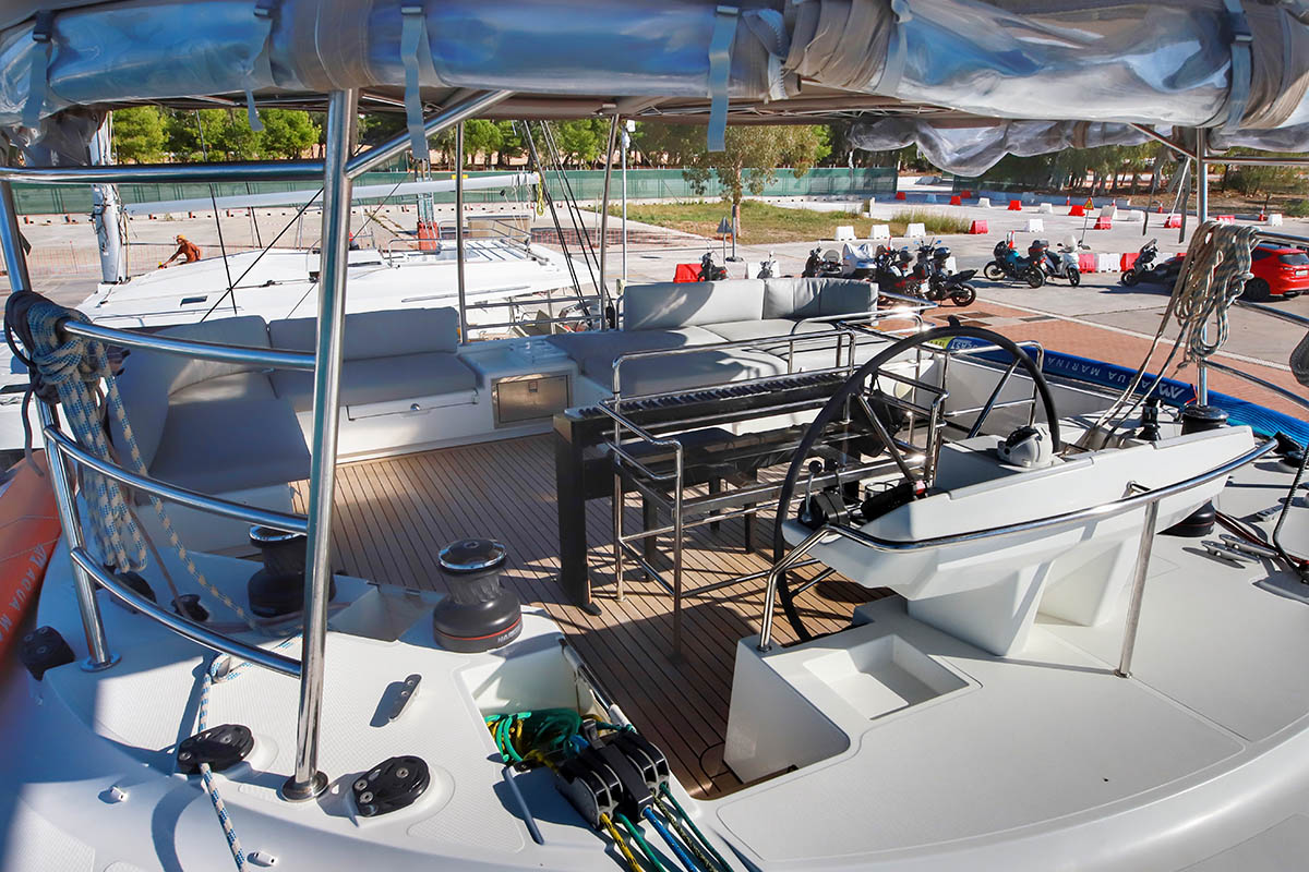 Photo #15 - Lagoon 560 S2 - 5 + 1 cab. (Starlight (Crewed)) en Elliniko - 32437