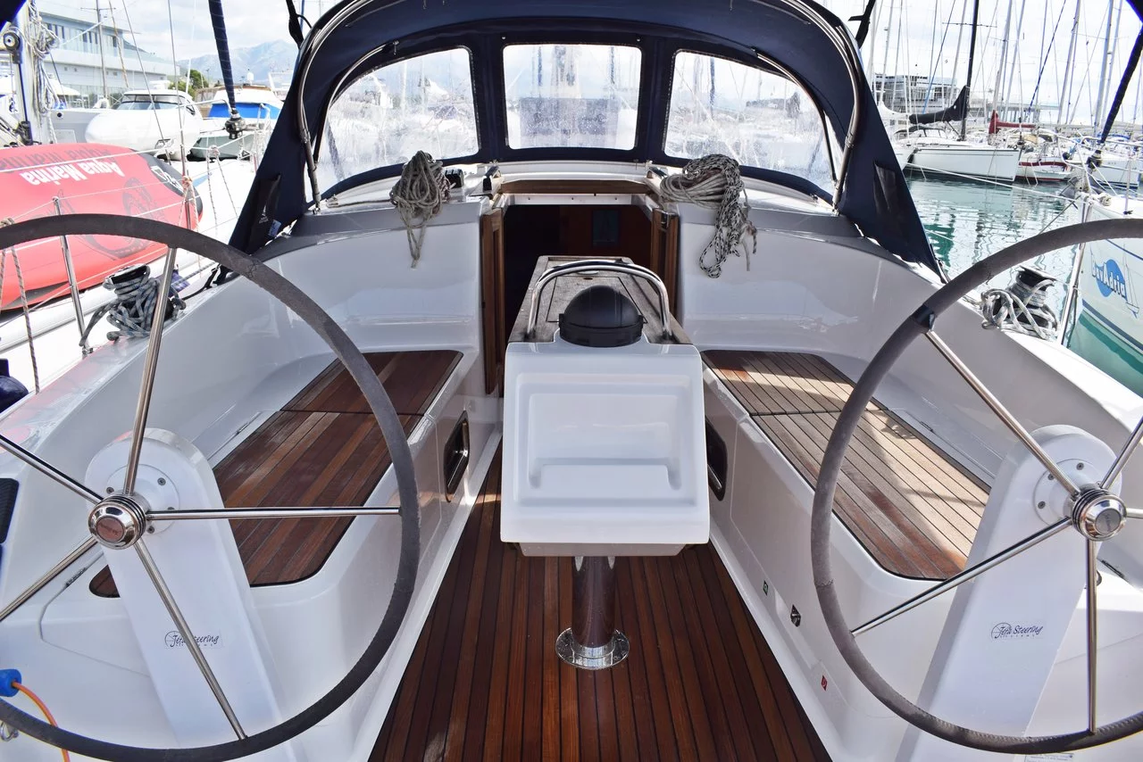 Bavaria Cruiser 37 - 3 cab. (Zaklopatica)  - 3