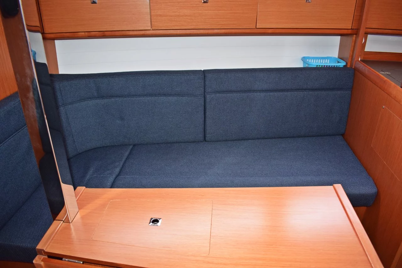 Bavaria Cruiser 33 (Stončica)  - 11
