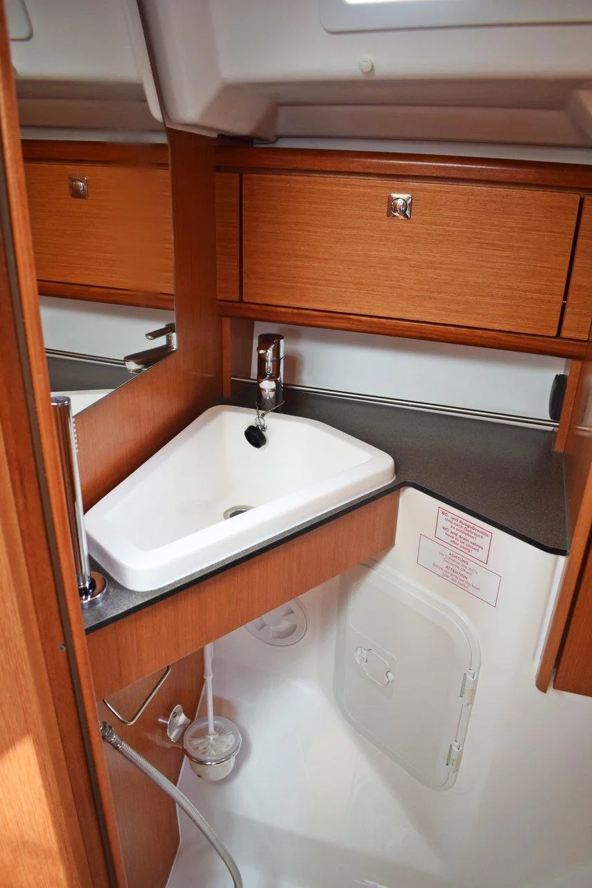 Bavaria Cruiser 34 (Studena)  - 18