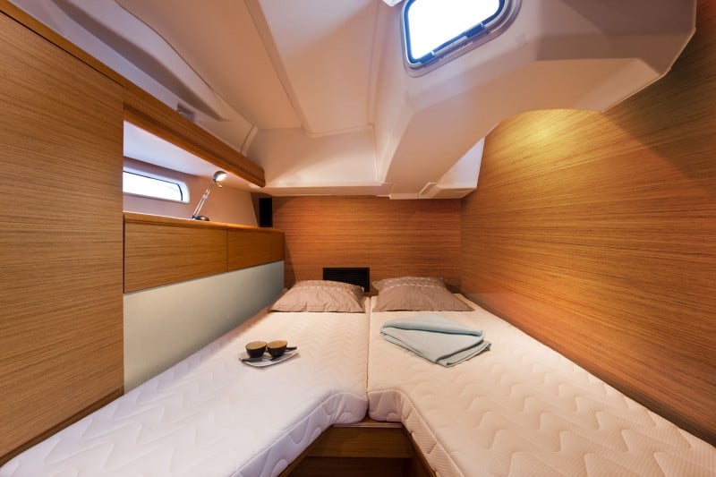 Photo #8 - Jeanneau 53 - 3 + 1 cab. (Aybalam) in Bodrum - 32493