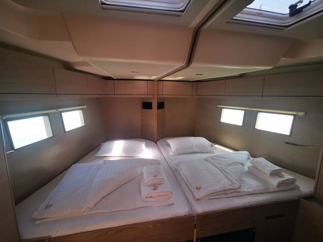 Hanse 548 - 4 + 1 cab. (Mila Felice)  - 31