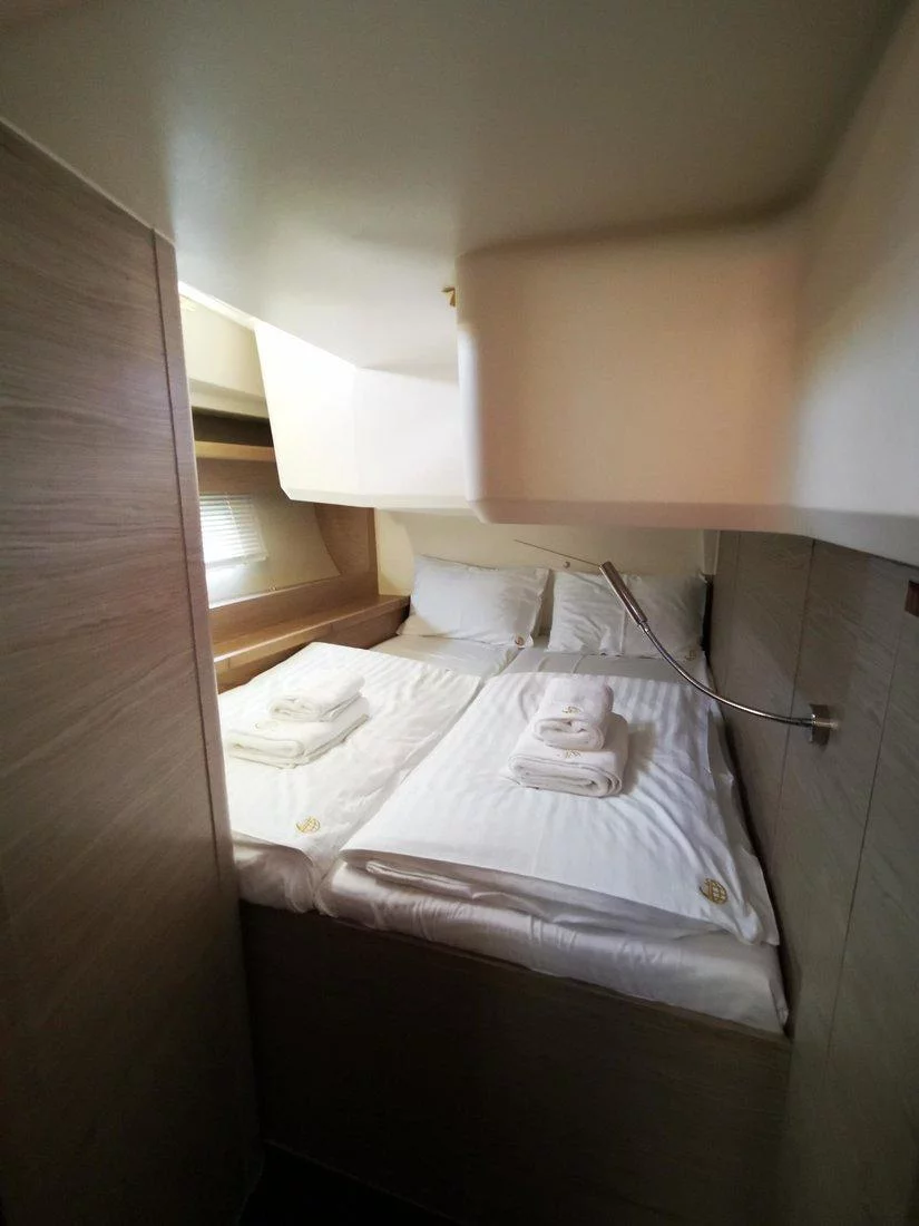 Hanse 548 - 4 + 1 cab. (Mila Felice)  - 35