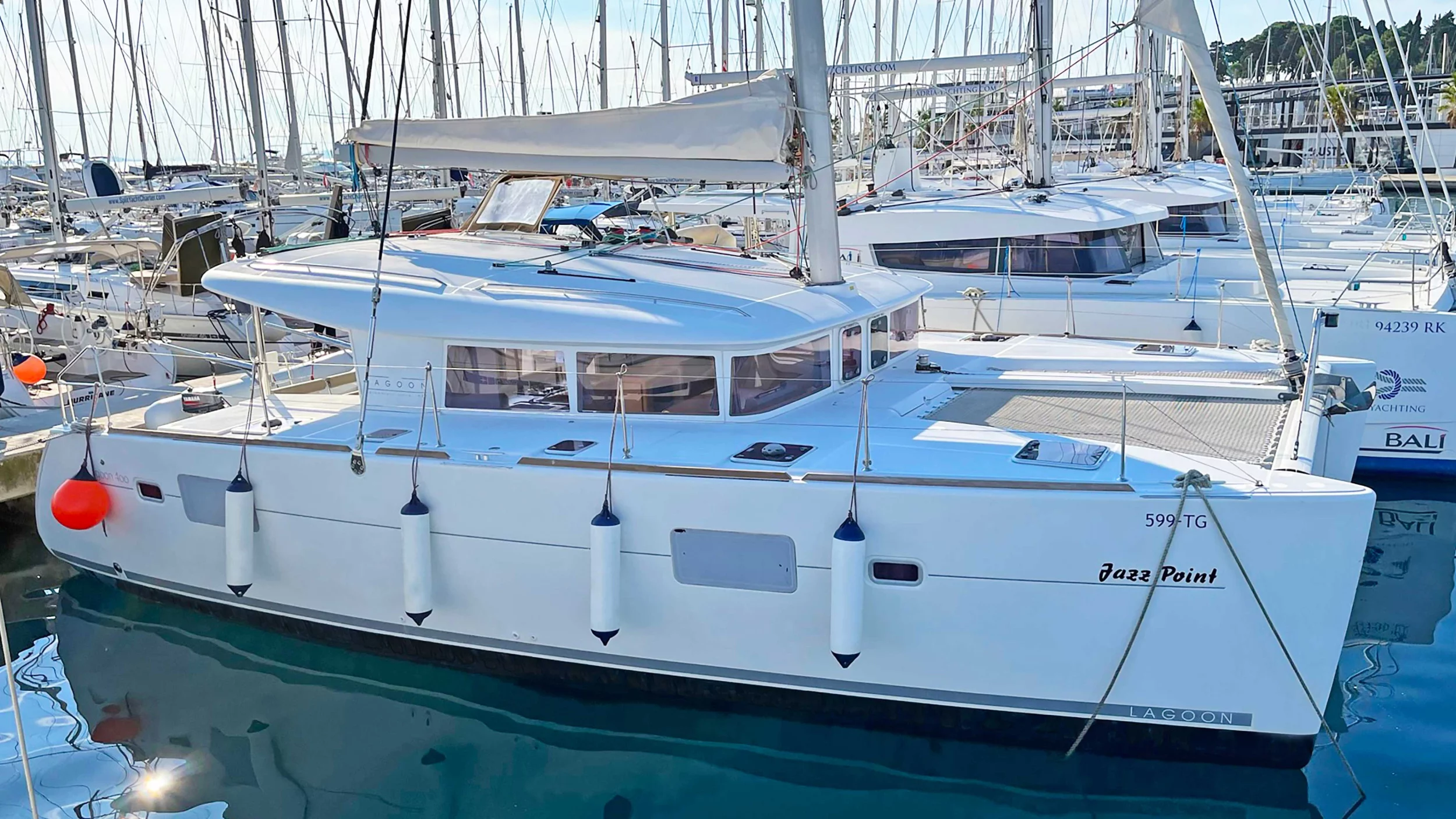 Lagoon 400 - 4 + 2 cab. (Jazz Point)  - 12