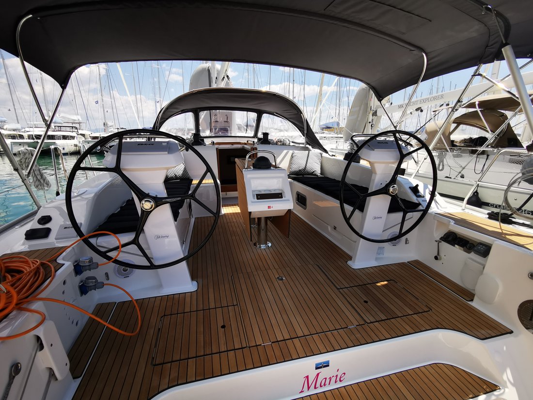 Photo #9 - Bavaria Cruiser 51 (Marie) en Trogir - 32637