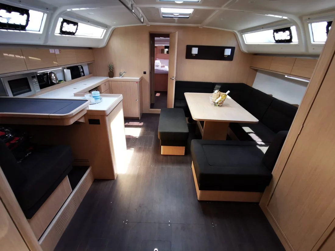 Bavaria Cruiser 51 (Marie)  - 11