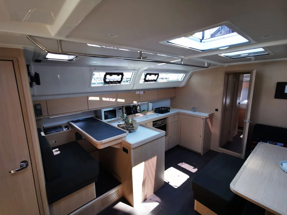 Bavaria Cruiser 51 (Marie)  - 13