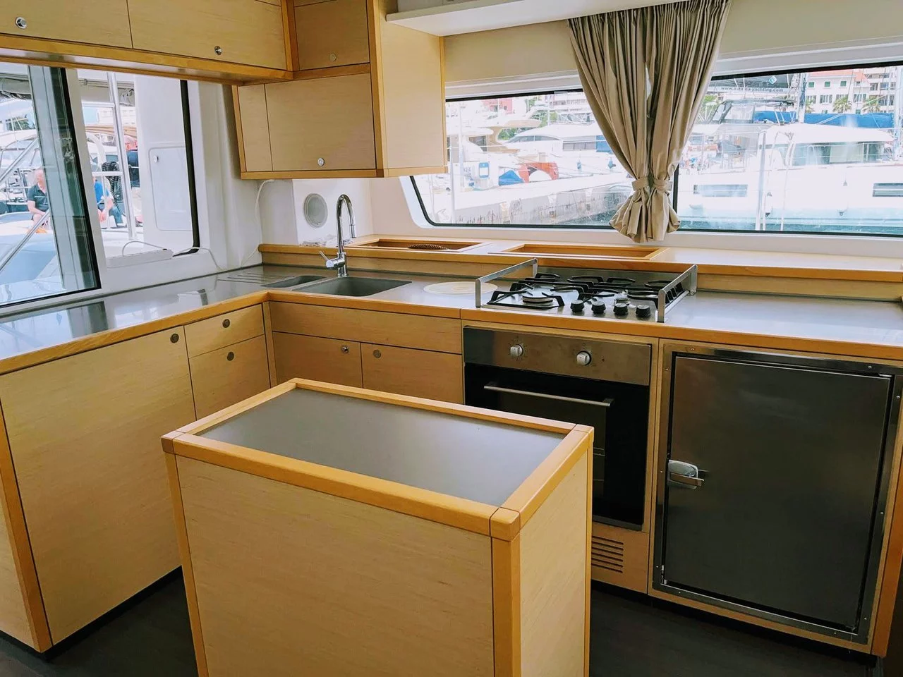 Lagoon 52 - 5 + 2 cab. (Adriatic Star)  - 7