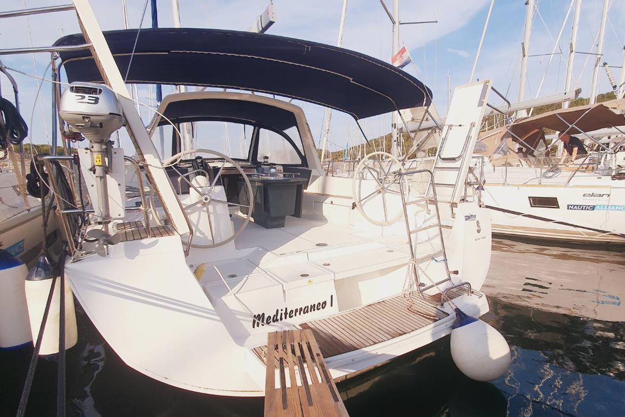 Photo #1 - Oceanis 45 - 4 cab. (Mediterraneo) en Pula - 32656