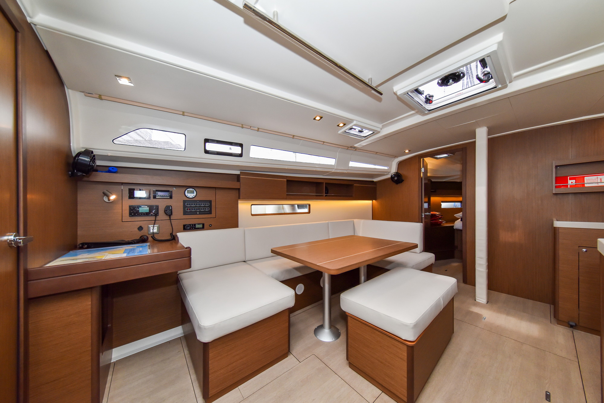Photo #9 - Oceanis 40.1 - 3 cab. (Eylin) in Zara - 32692