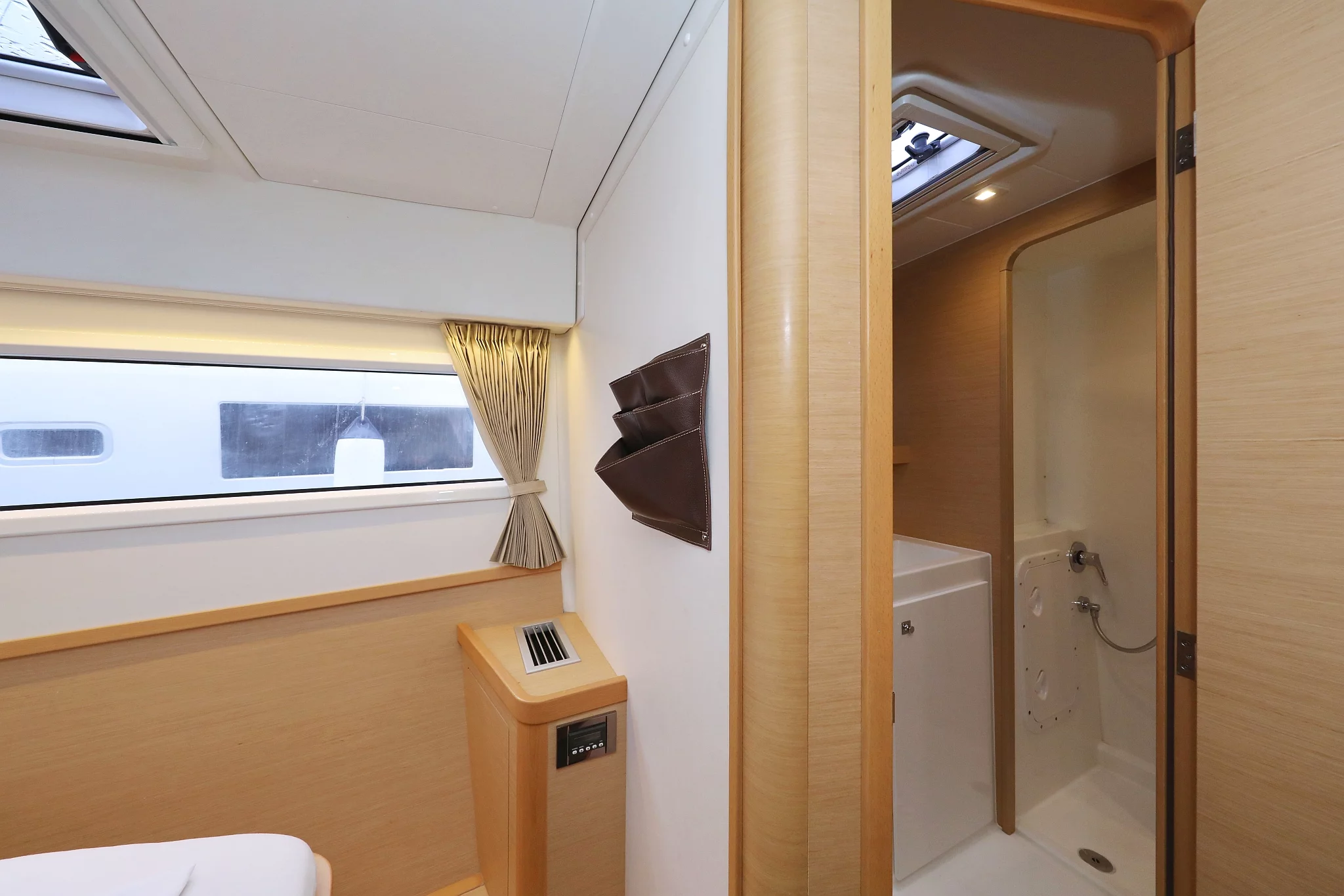 Lagoon 42 - 4 + 2 cab. (Ocean Star)  - 32